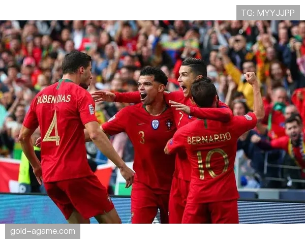 莱万 vs C罗：中锋效率与全能进攻体系对比