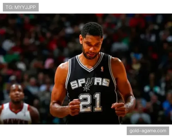 蒂姆·邓肯内线防守提升球队篮板率显著拉开与对手差距