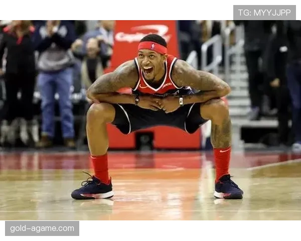 布拉德利·比尔突破进攻效率提升显著助奇才拉开比分